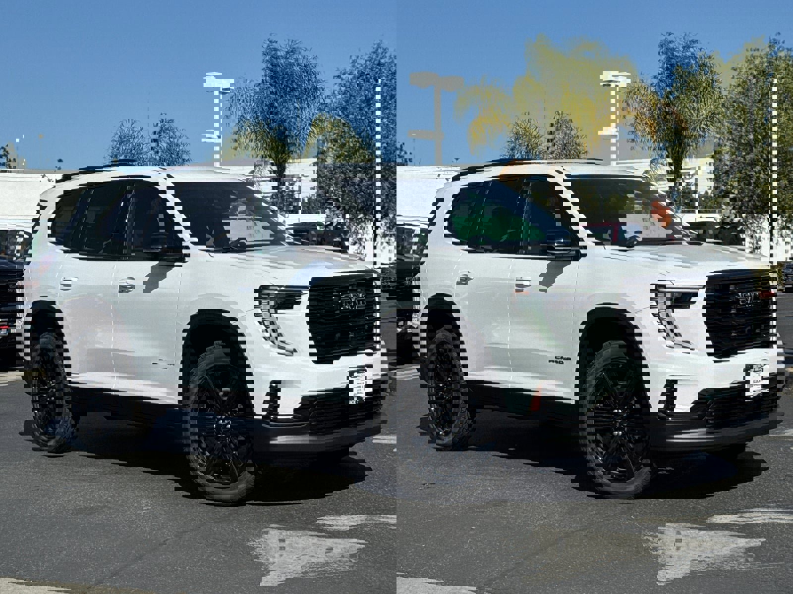 Used 2026 GMC Acadia Elevation w/ Black Edition image 2