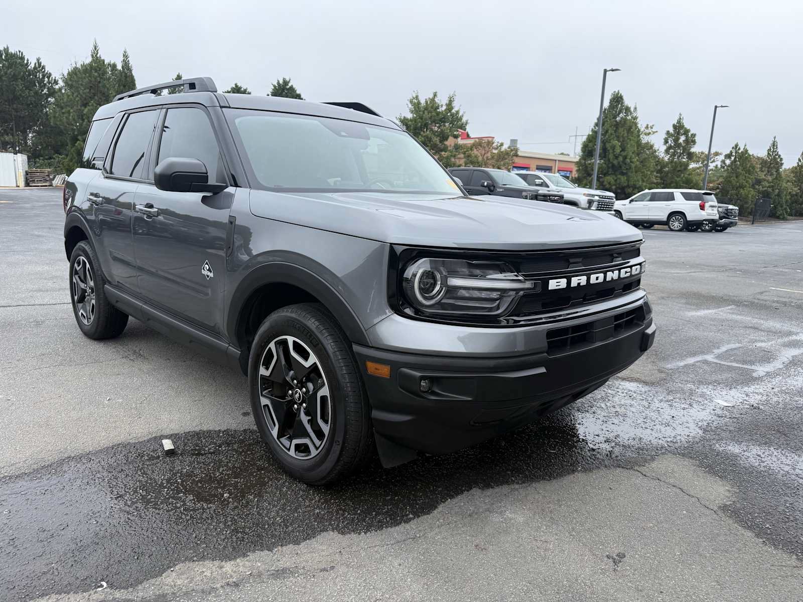 Used 2024 Ford Bronco Sport Outer Banks w/ Tech Package AWD/4WD image 2