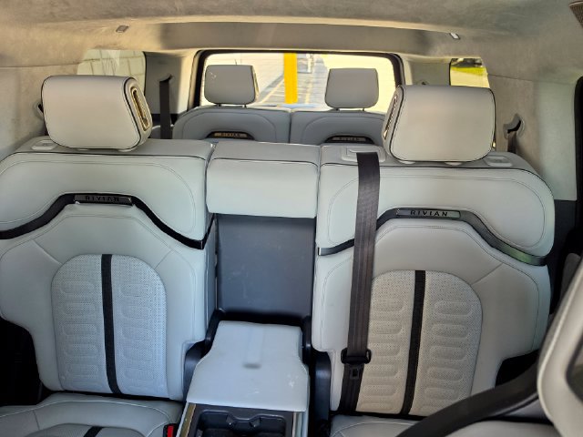 Used 2023 Rivian R1S Launch Edition Quad AWD/4WD image 53
