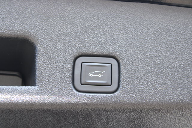 Used 2026 Chevrolet Traverse LT FWD image 49
