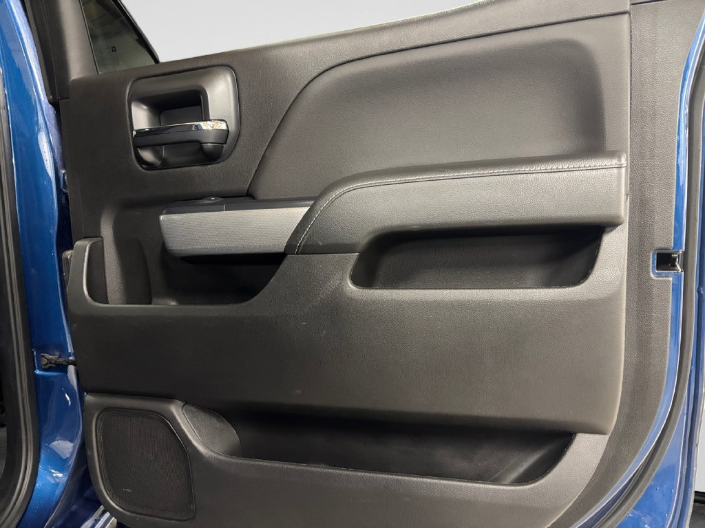 Used 2019 Chevrolet Silverado 2500 LTZ w/ Duramax Plus Package AWD/4WD image 46