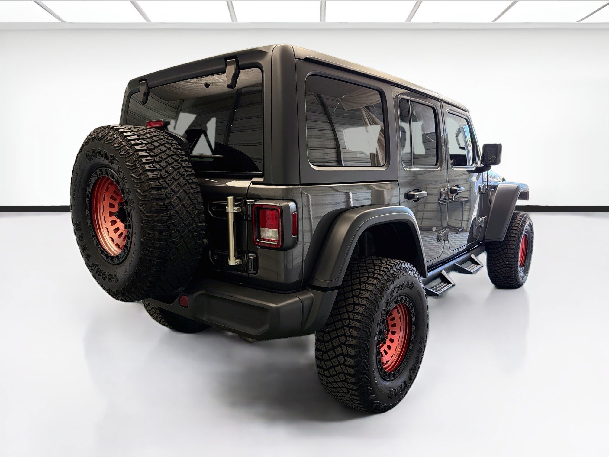Used 2020 Jeep Wrangler Unlimited Rubicon AWD/4WD image 4