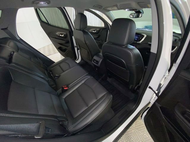 Used 2024 GMC Terrain SLT AWD/4WD image 32