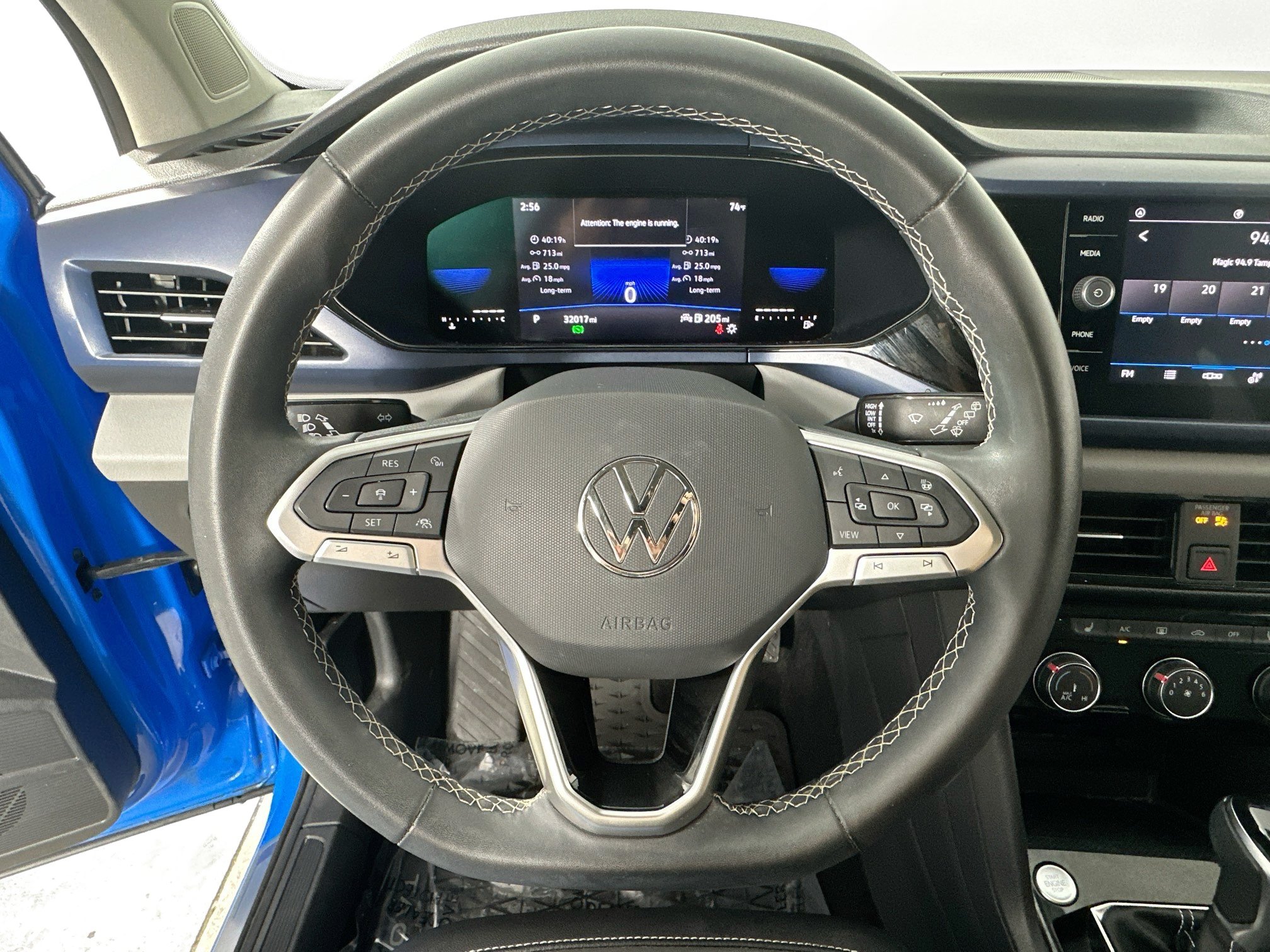 Used 2023 Volkswagen Taos SE FWD image 11