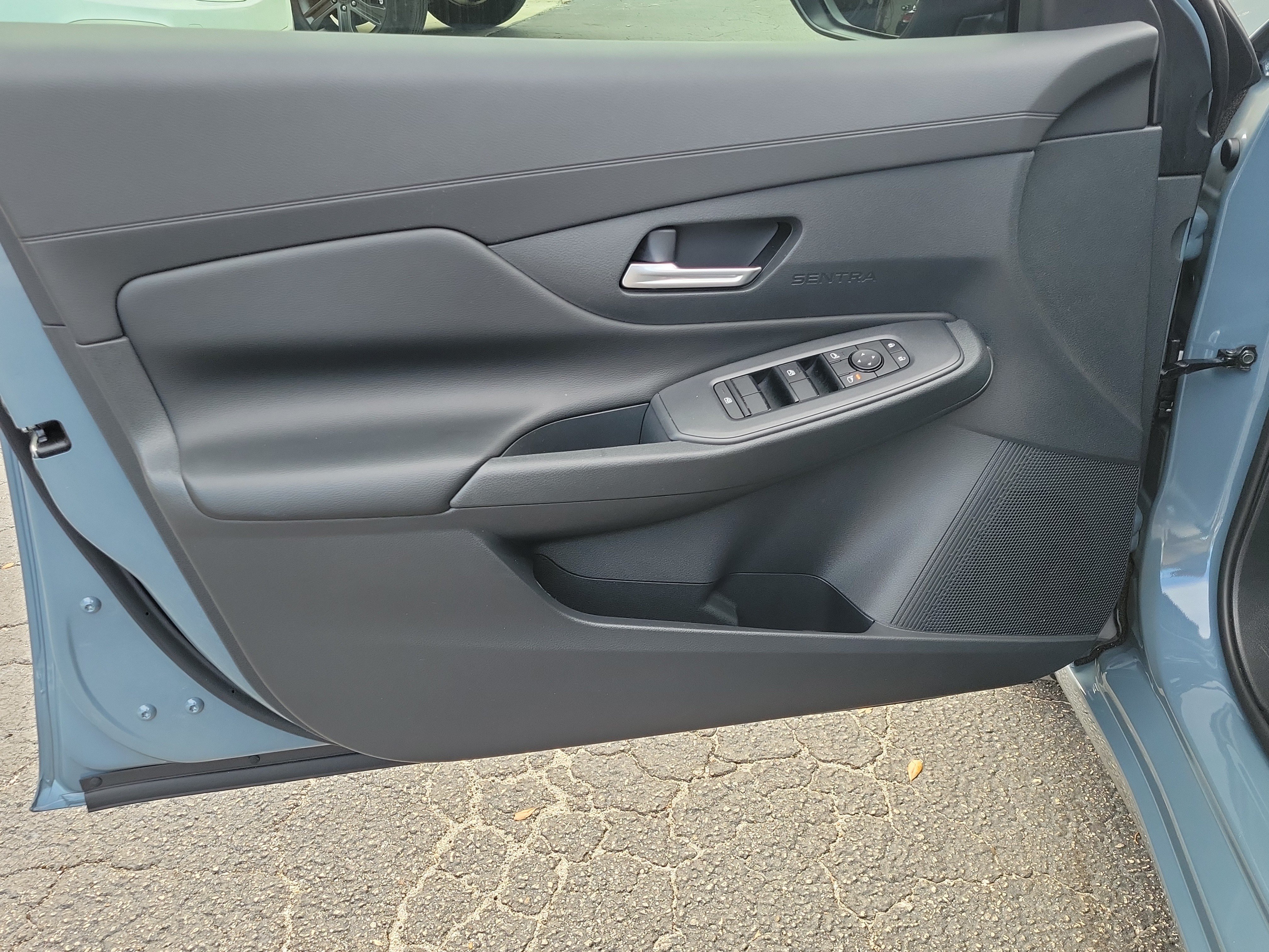 Certified 2026 Nissan Sentra SV w/ SV Convenience Package FWD image 16