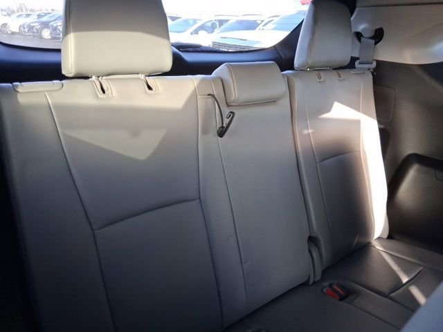 Used 2021 Toyota Highlander XLE image 11