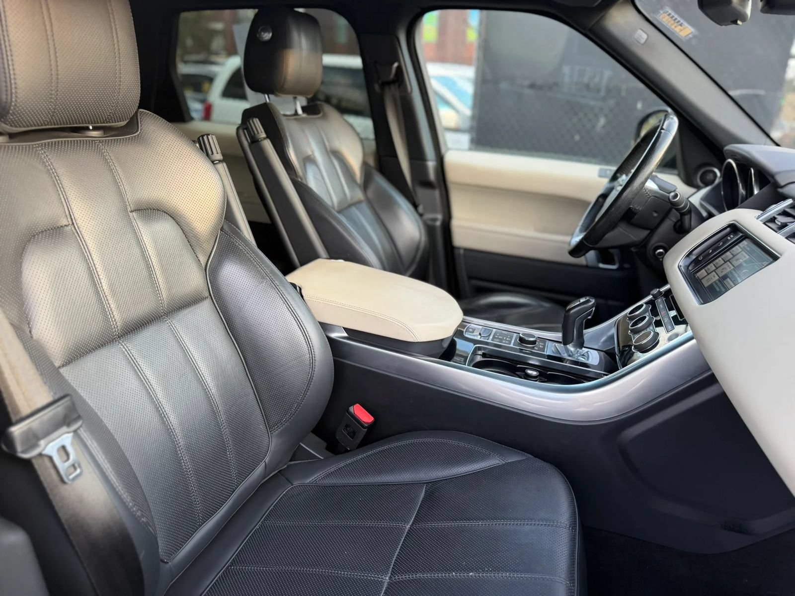 Used 2015 Land Rover Range Rover Sport HSE AWD/4WD image 13