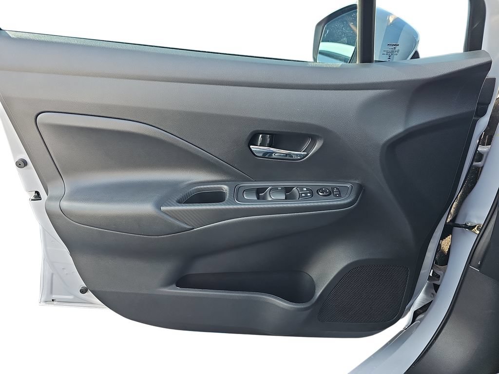 Used 2025 Nissan Versa SV w/ Trunk Package FWD image 25