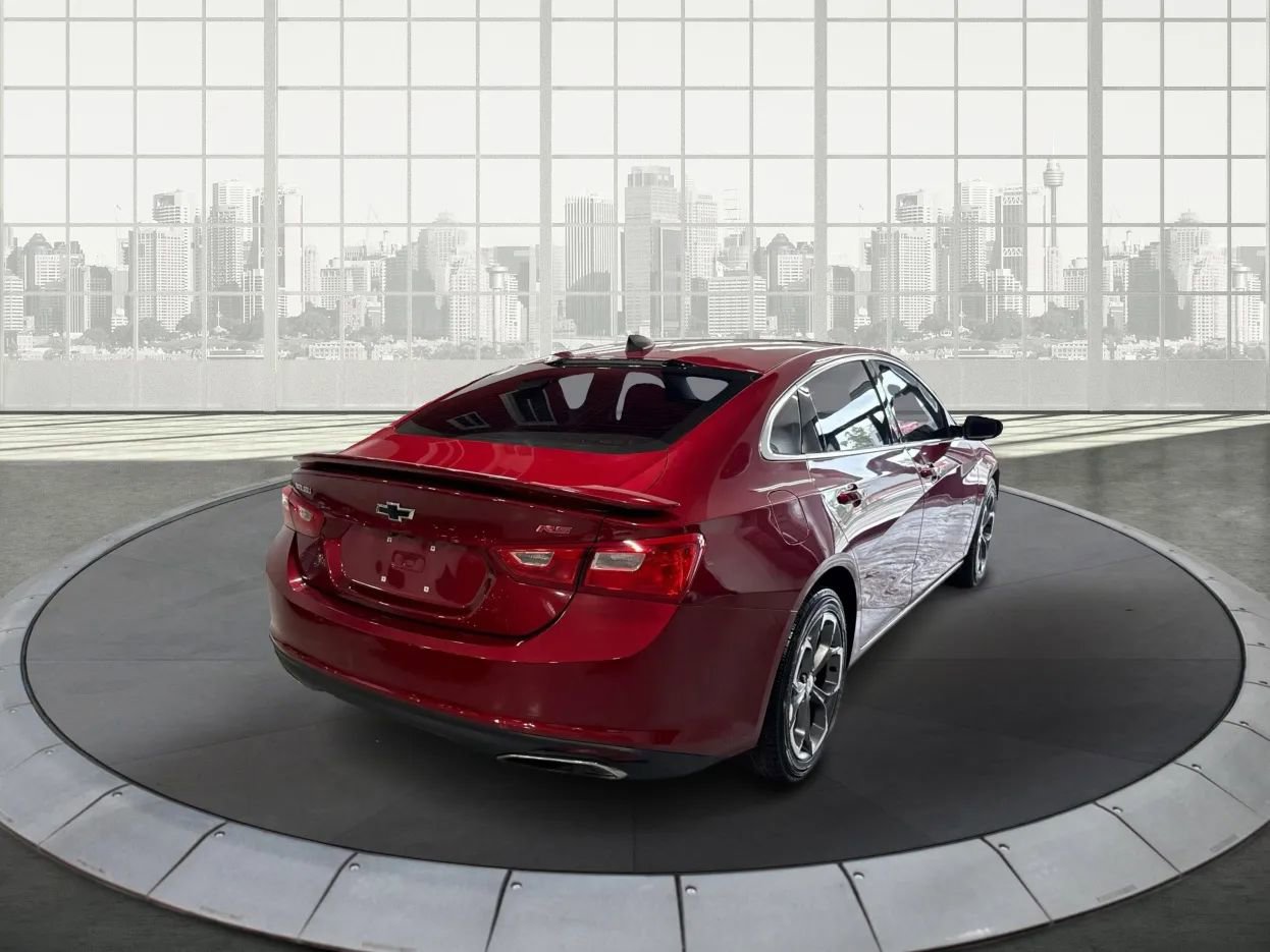 Used 2019 Chevrolet Malibu RS image 3