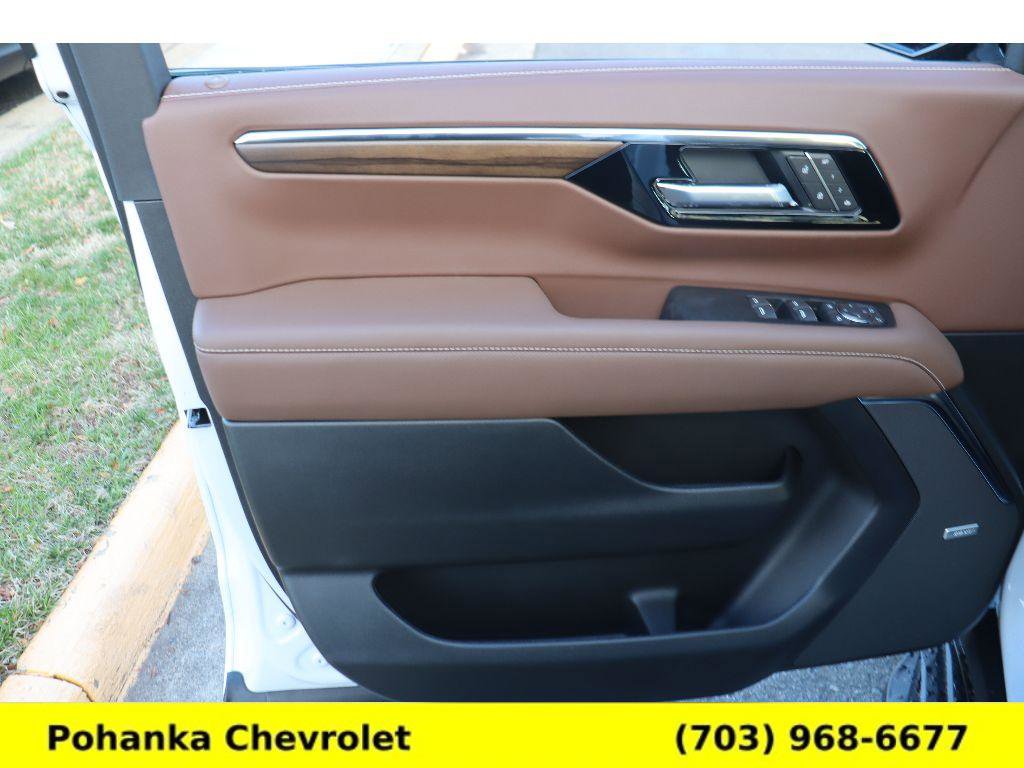 New 2026 Chevrolet Tahoe High Country w/ Sun And Tow Package AWD/4WD image 23