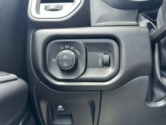 New 2026 RAM 1500 Express AWD/4WD image 26