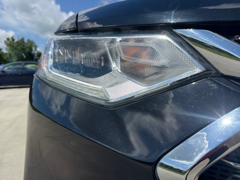Used 2021 Chevrolet Traverse Premier AWD/4WD image 28