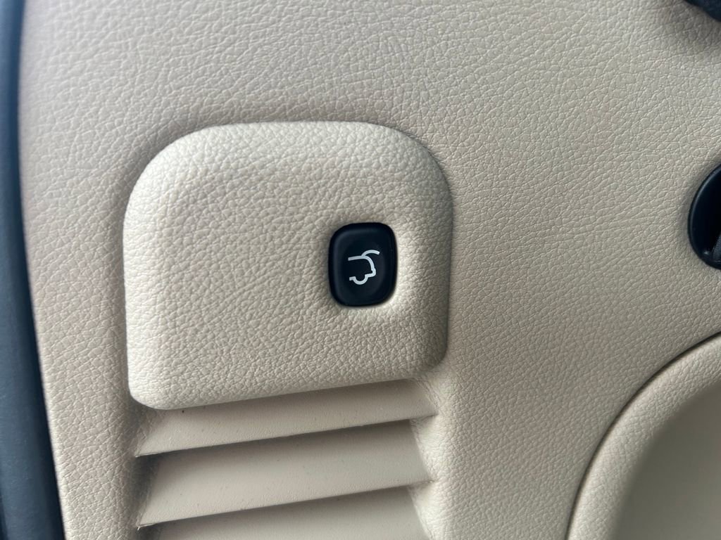 Used 2021 Jeep Grand Cherokee Limited image 29