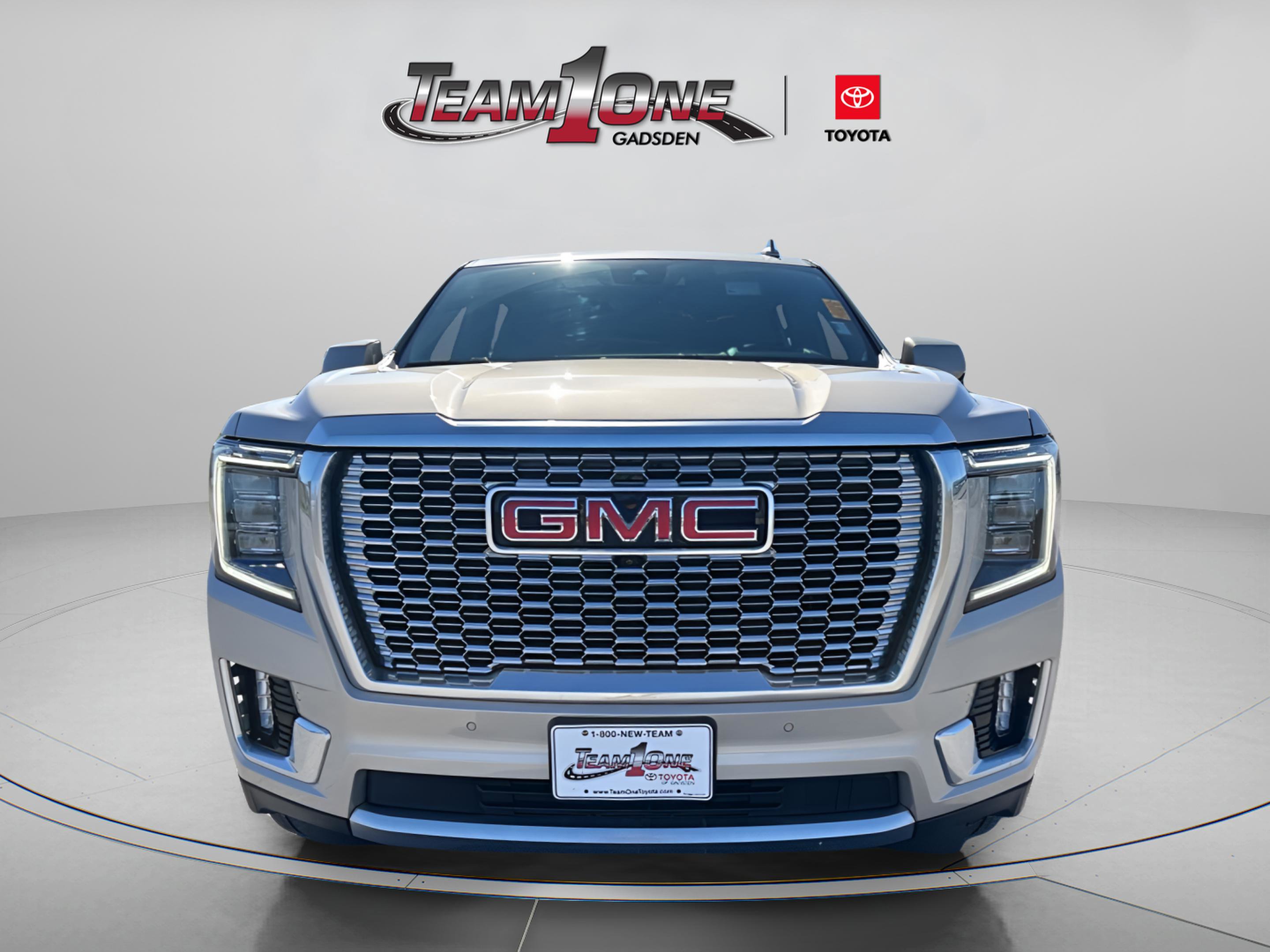 Used 2023 GMC Yukon XL Denali image 5