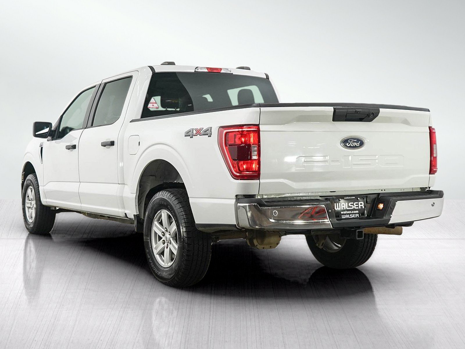 Used 2022 Ford F150 XLT w/ Trailer Tow Package AWD/4WD image 3