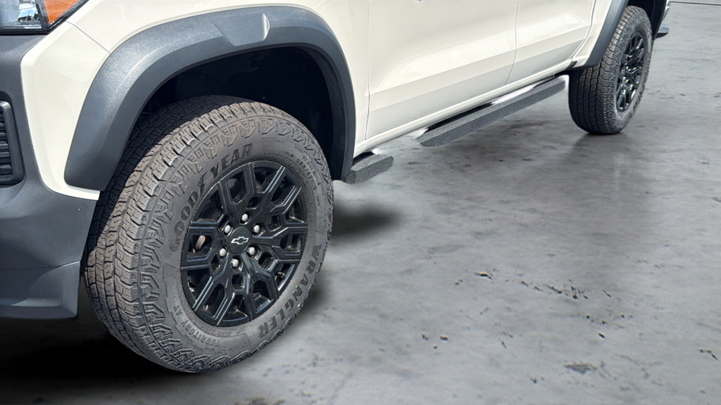 Used 2026 Chevrolet Colorado Trail Boss AWD/4WD image 28