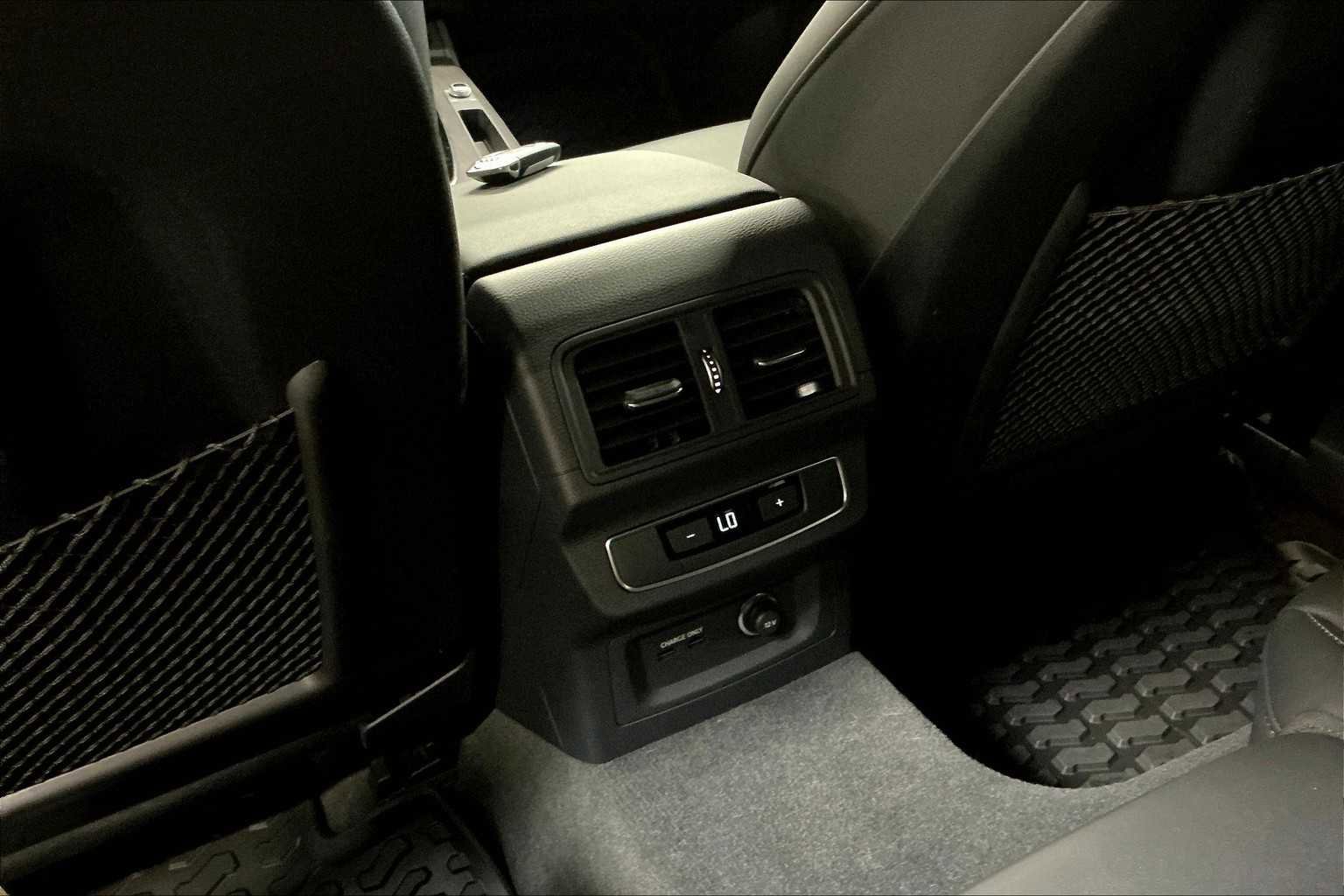 Used 2025 Audi Q5 2.0T Premium image 35