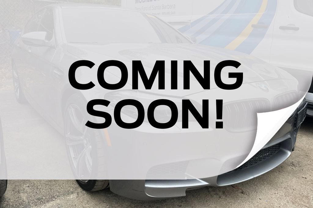 Used 2013 BMW M5 RWD image 1