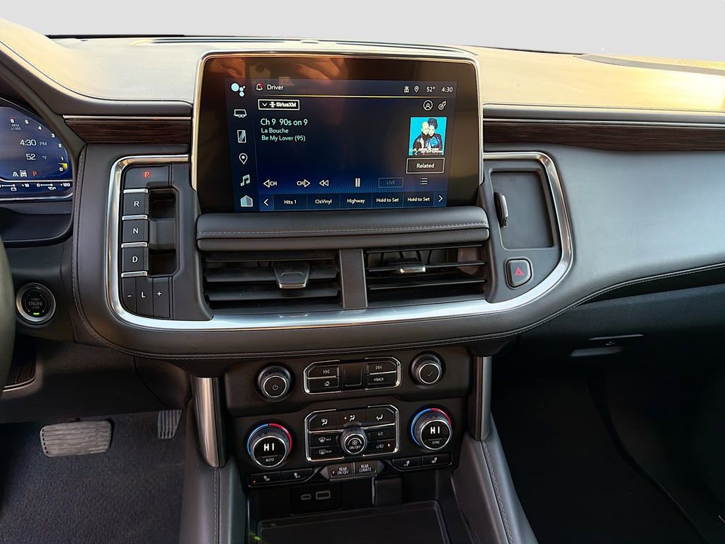 Used 2024 Chevrolet Suburban LT image 29