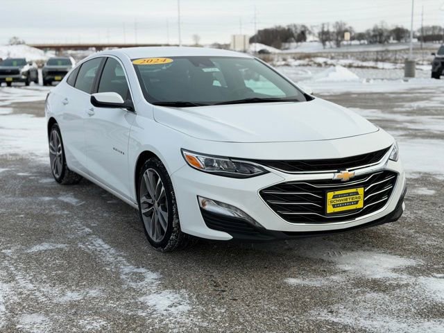 Used 2024 Chevrolet Malibu LT image 3