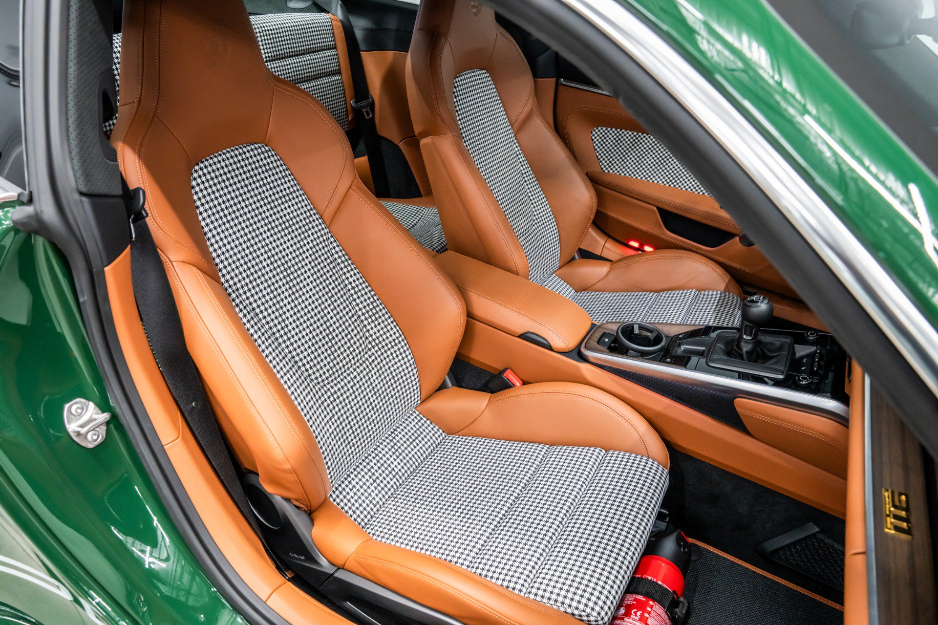 Used 2023 Porsche 911 Sport Classic RWD image 23