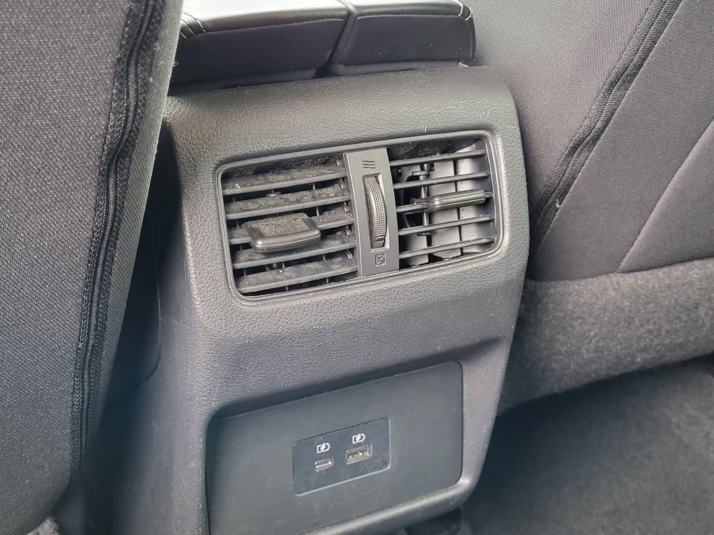 Used 2023 Nissan Rogue SV image 26