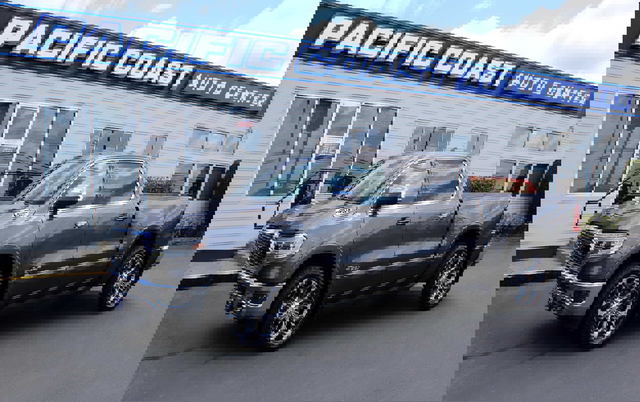 Used 2019 RAM 1500 Limited image 1