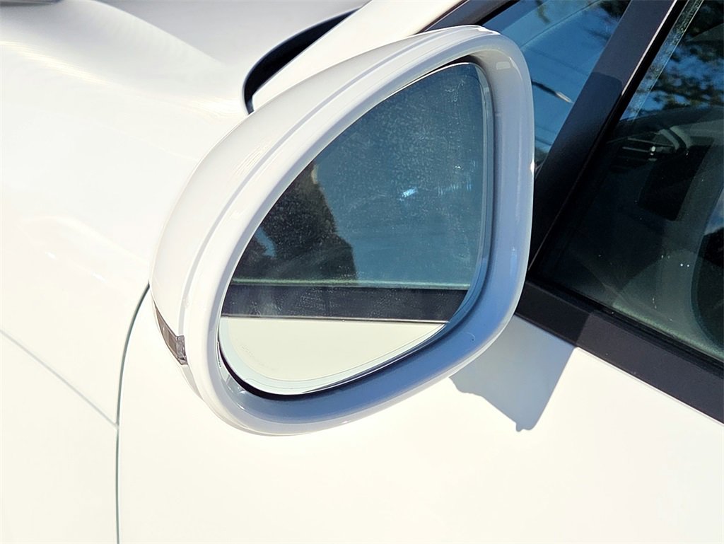 New 2026 Porsche Macan image 30