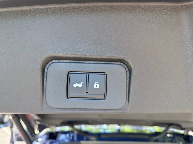 New 2026 Nissan Rogue Dark Armor AWD/4WD image 18