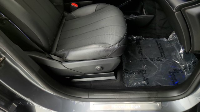 Used 2023 Mercedes-Benz EQE 350+ SUV w/ Exclusive Trim Package image 40