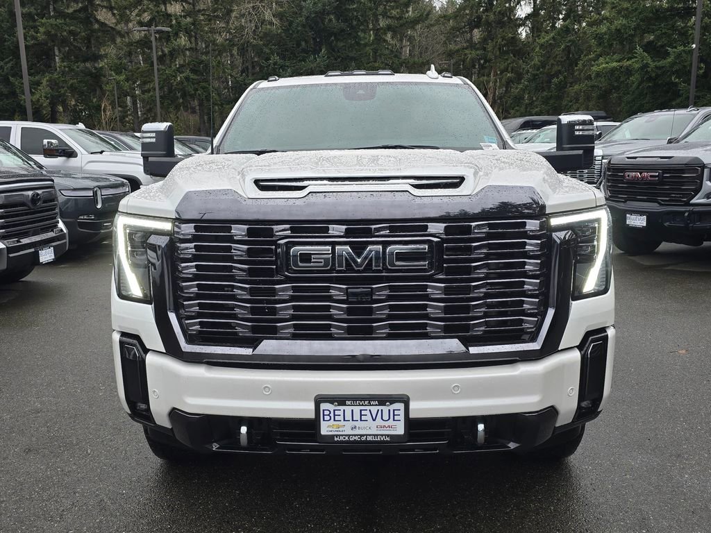 Used 2024 GMC Sierra 3500 Denali Ultimate image 8