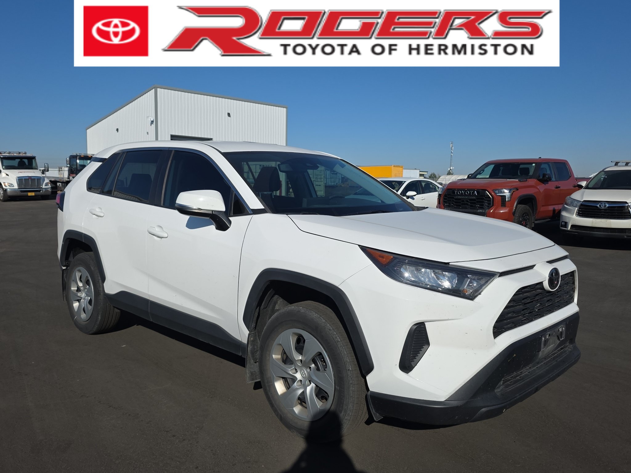 Certified 2022 Toyota RAV4 LE AWD/4WD image 1