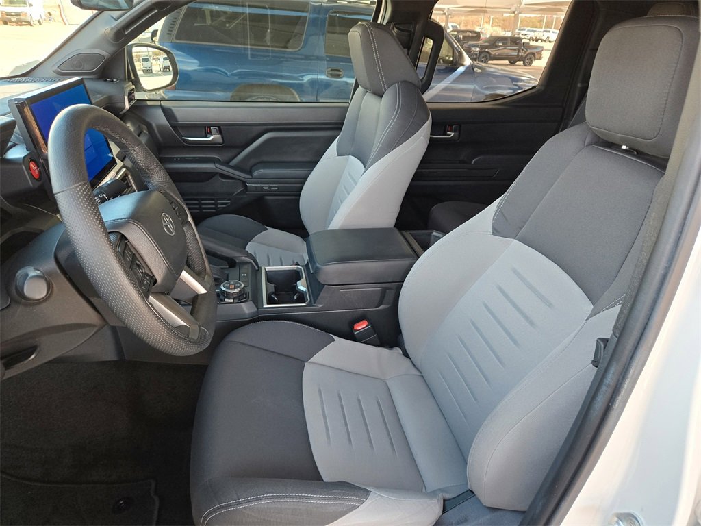 Used 2024 Toyota Tacoma TRD Off-Road image 25