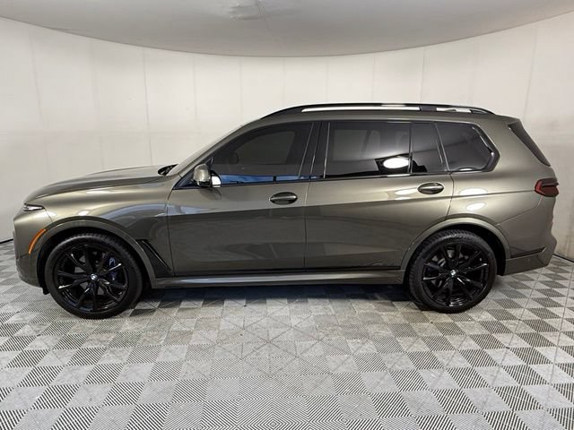 Used 2025 BMW X7 xDrive40i w/ M Sport Package AWD/4WD image 3