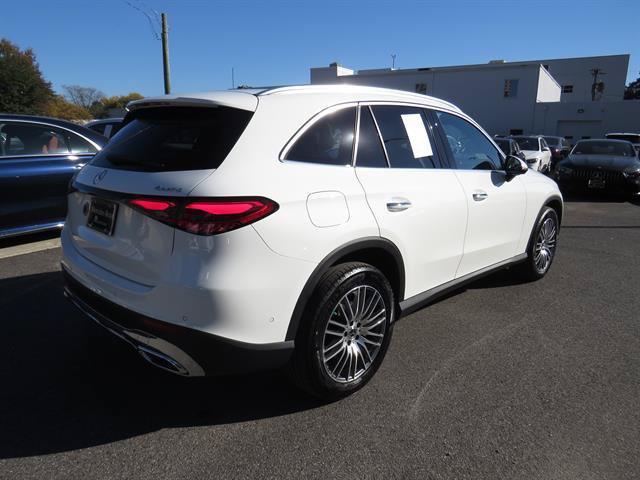 Used 2026 Mercedes-Benz GLC 300 4MATIC image 4