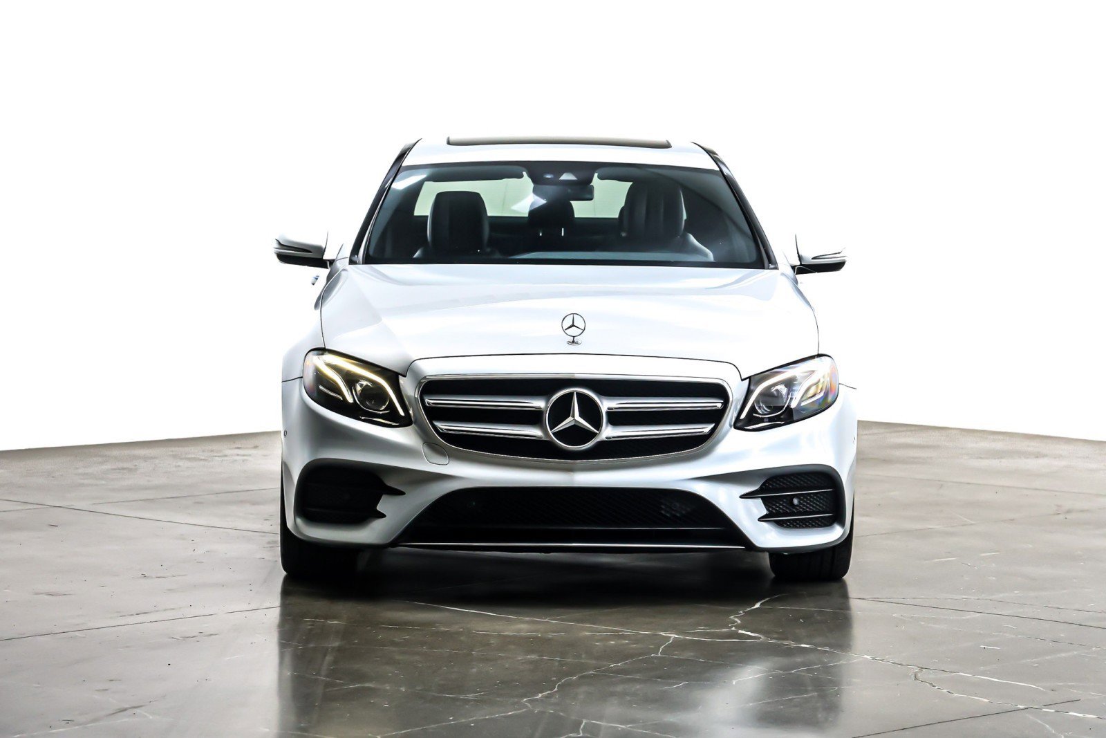 Used 2017 Mercedes-Benz E 300 image 3