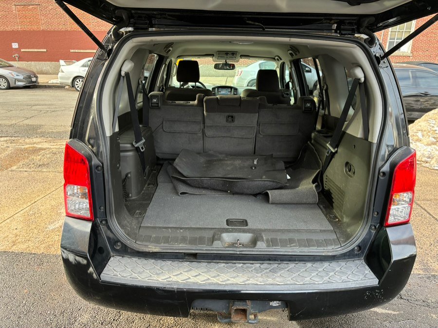 Used 2012 Nissan Pathfinder SV AWD/4WD image 7