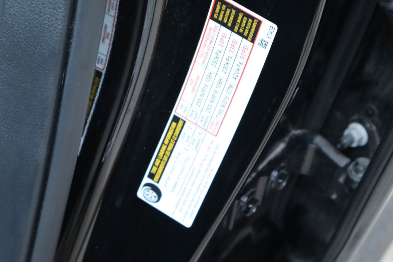 Used 2023 Nissan Pathfinder SV FWD image 32