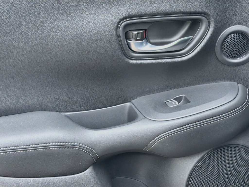 Used 2025 Honda HR-V EX-L image 25