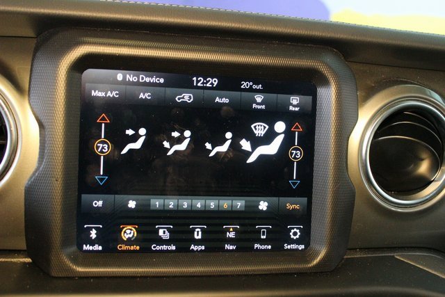 Used 2023 Jeep Wrangler Unlimited Sahara image 24