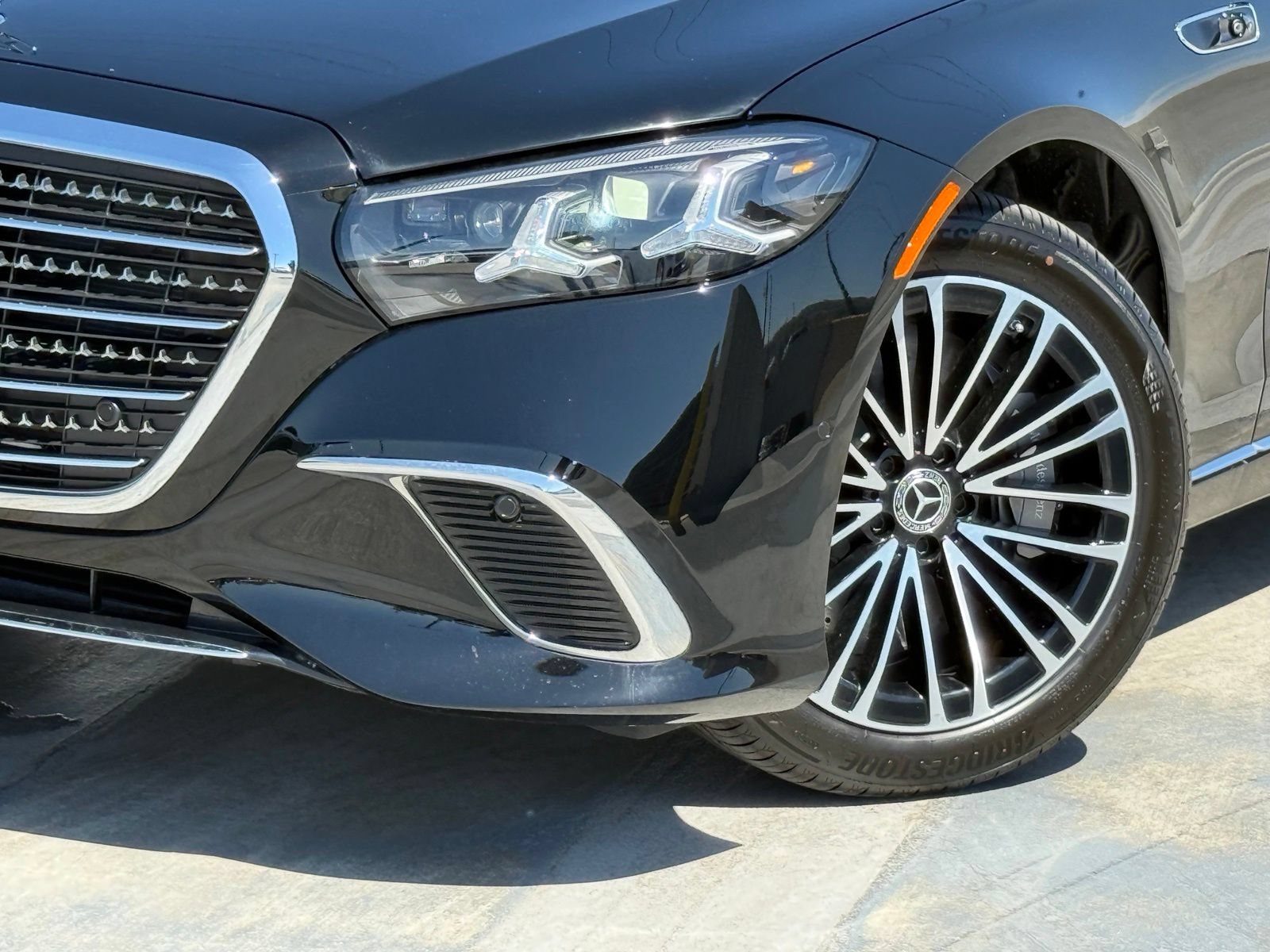 New 2027 Mercedes-Benz S 500 4MATIC image 3