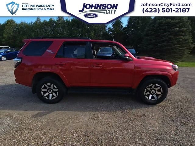 Used 2024 Toyota 4Runner TRD Off-Road Premium AWD/4WD image 1