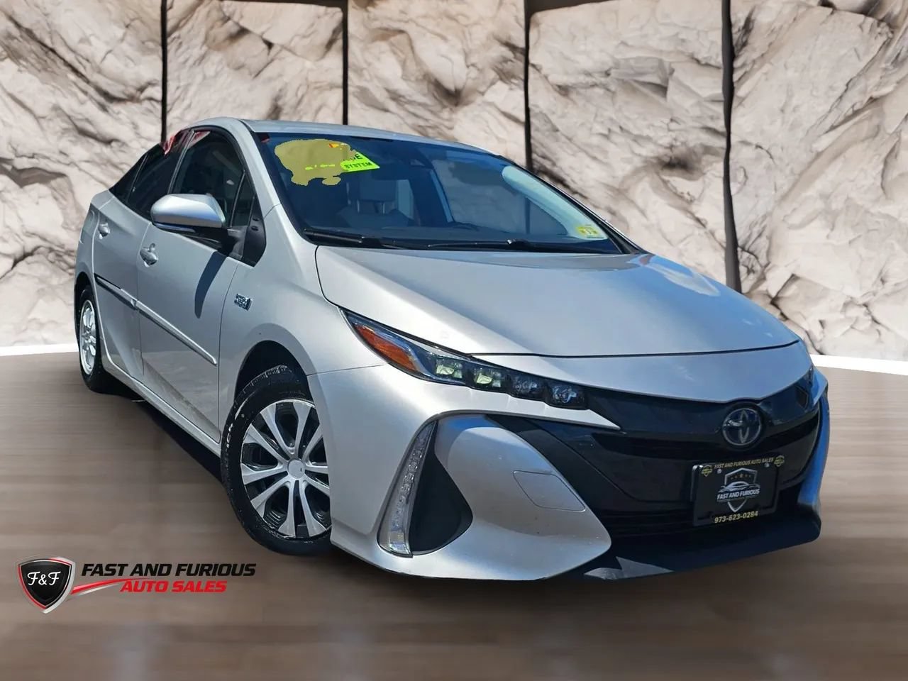 Used 2021 Toyota Prius Prime XLE w/ Carpet Mat Package (TMS) FWD image 1