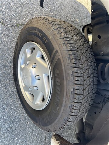 Used 2013 Ford E-150 and Econoline 150 RWD image 27