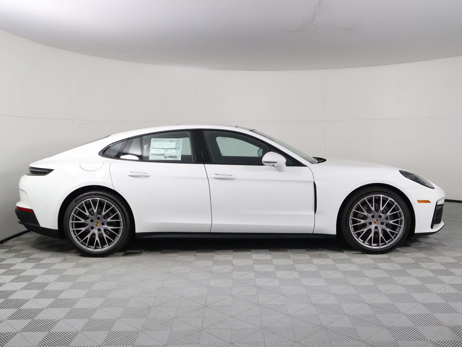 New 2026 Porsche Panamera RWD image 8