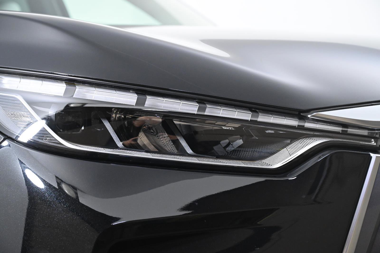 Certified 2026 INFINITI QX60 Luxe w/ Cargo Package image 4