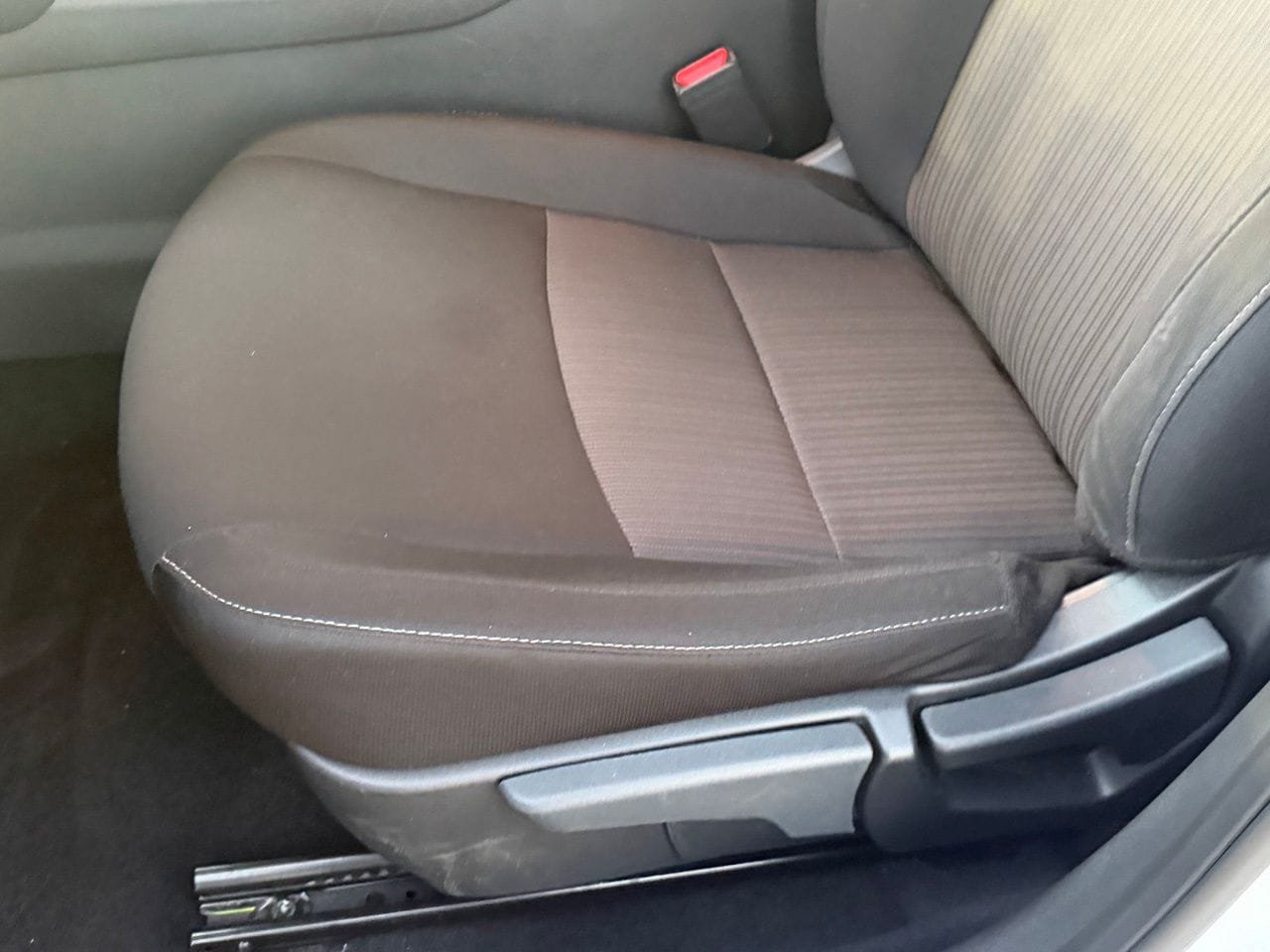 Certified 2025 Nissan Sentra SV w/ All-Weather Package FWD image 32