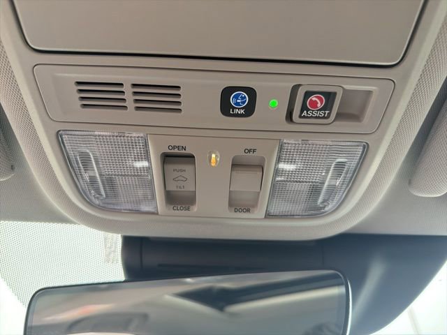 Used 2022 Honda Accord Touring image 28