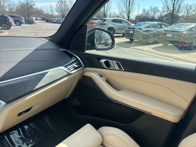 Used 2022 BMW X5 xDrive40i w/ Executive Package image 30