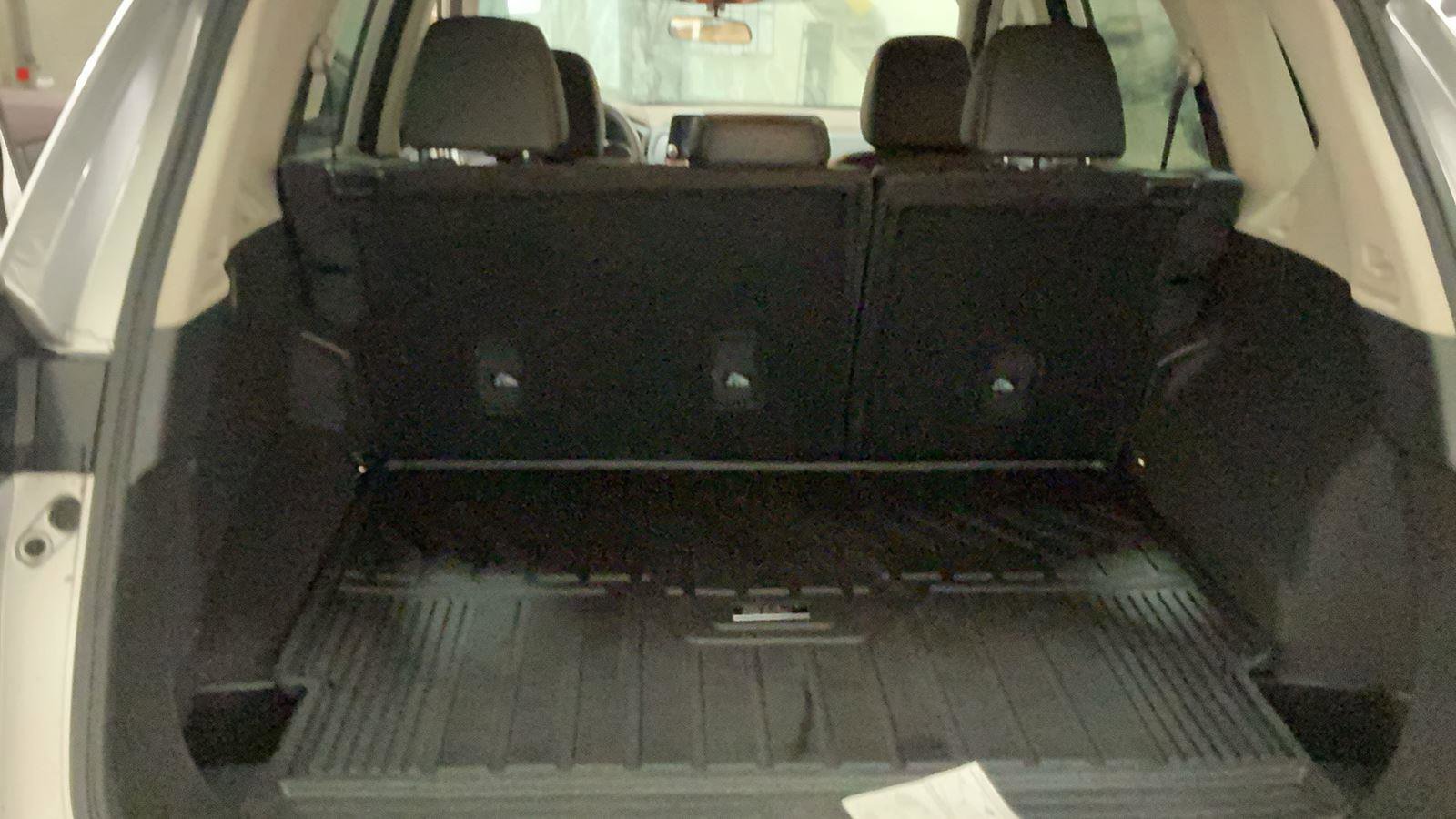 Used 2023 Nissan Rogue SV w/ SV Premium B Package image 14